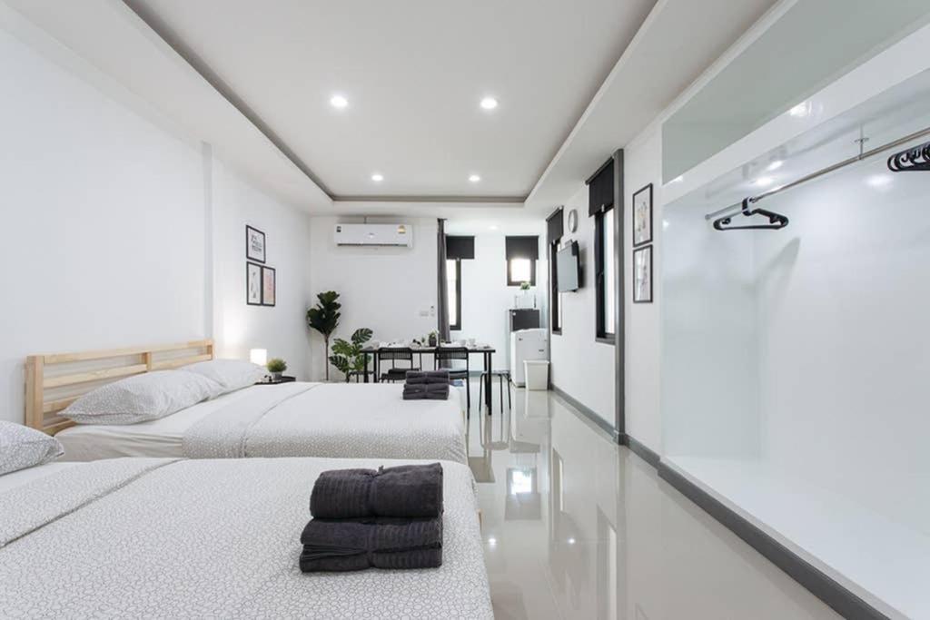 P4 Silom Large 2Beds Full Kitchen Wifi 4-6Pax Apartment Bangkok Ngoại thất bức ảnh