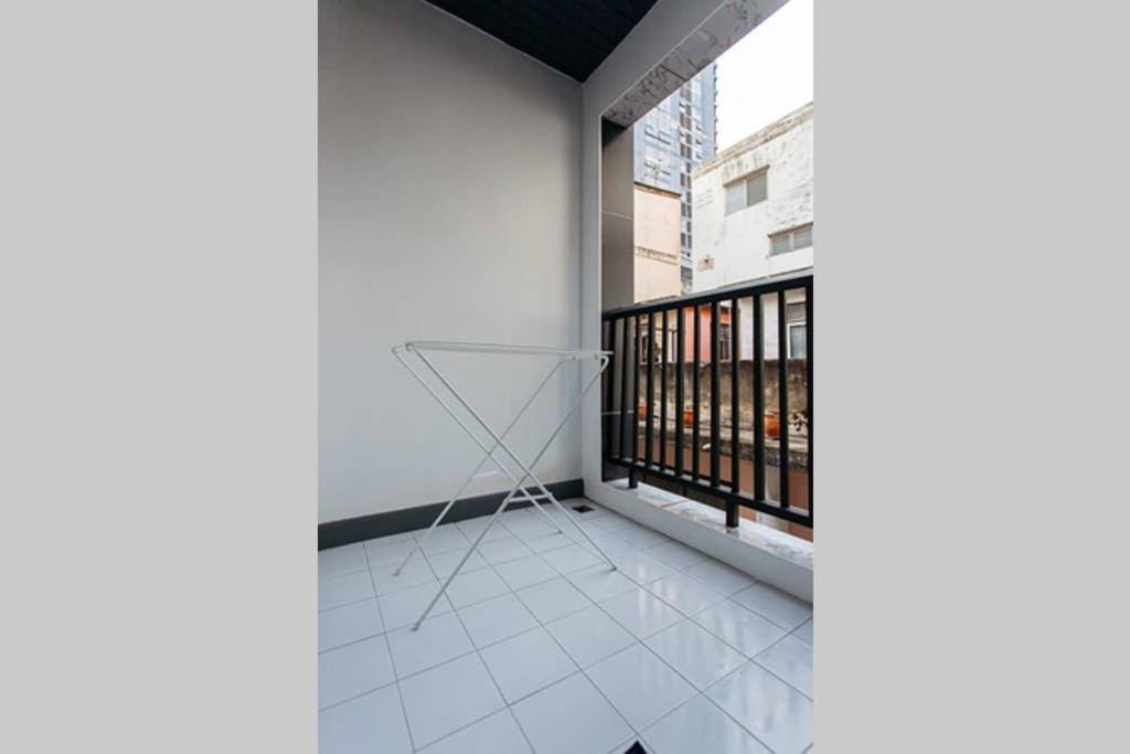 P4 Silom Large 2Beds Full Kitchen Wifi 4-6Pax Apartment Bangkok Ngoại thất bức ảnh